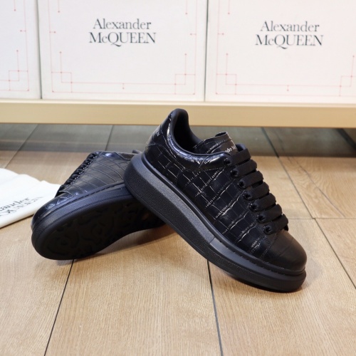 Replica Alexander McQueen Shoes For Men #971062 $82.00 USD for Wholesale