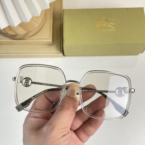 Burberry AAA Quality Sunglasses #971204