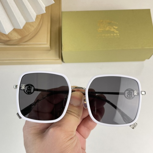 Burberry AAA Quality Sunglasses #971208