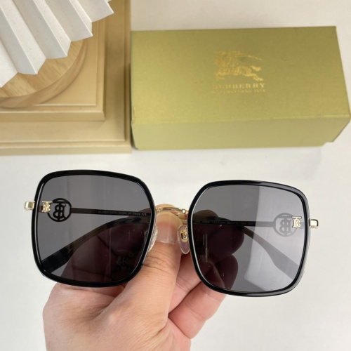 Burberry AAA Quality Sunglasses #971210