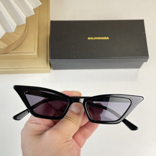 Balenciaga AAA Quality Sunglasses #971235