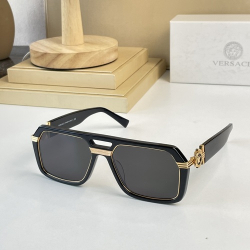 Versace AAA Quality Sunglasses #971368