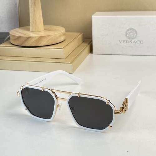 Versace AAA Quality Sunglasses #971373