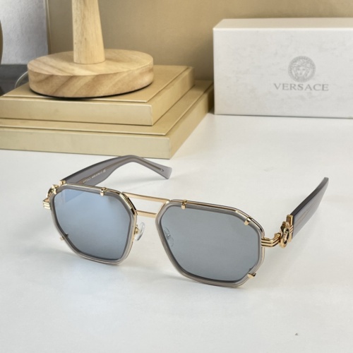 Versace AAA Quality Sunglasses #971375