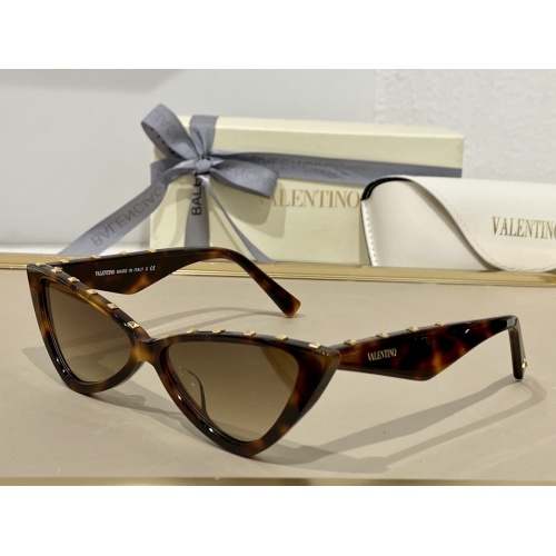 Valentino AAA Quality Sunglasses #971436