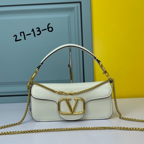 Valentino AAA Quality Messenger Bags For Women #971661
