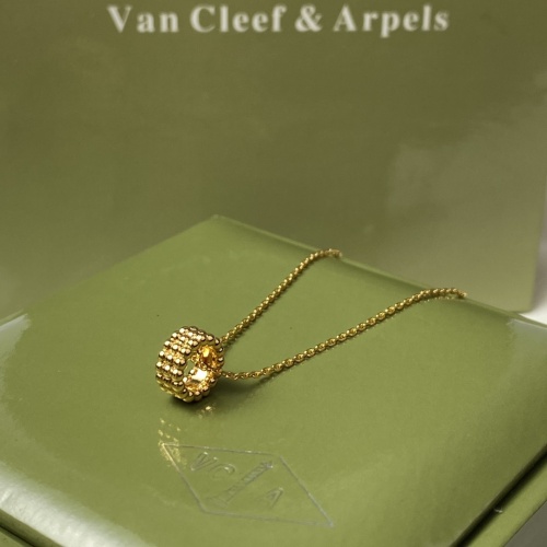 Van Cleef &amp; Arpels Necklaces For Women #971742 $34.00 USD, Wholesale Replica Van Cleef &amp; Arpels Necklaces