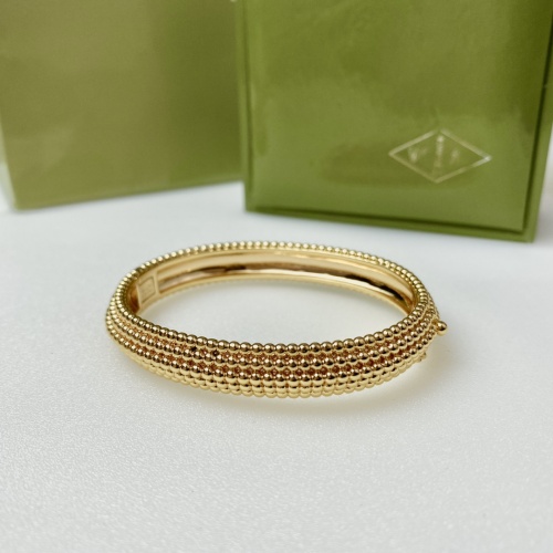 $45.00 USD Van Cleef & Arpels Bracelets For Women #971860