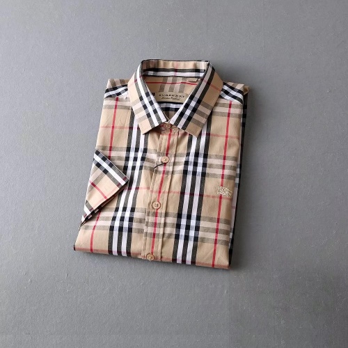 Replica Burberry Shirts Short Sleeved For Men #972104 $40.00 USD for Wholesale