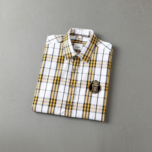 Replica Burberry Shirts Short Sleeved For Men #972166 $40.00 USD for Wholesale