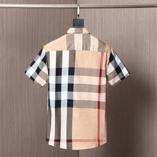 Replica Burberry Shirts Short Sleeved For Men #972181 $40.00 USD for Wholesale