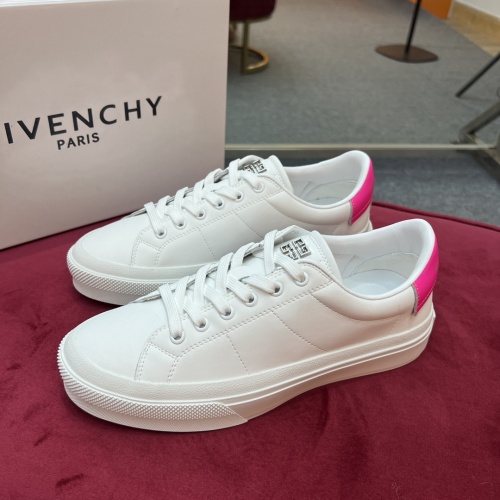 Givenchy Casual Shoes For Men #973071