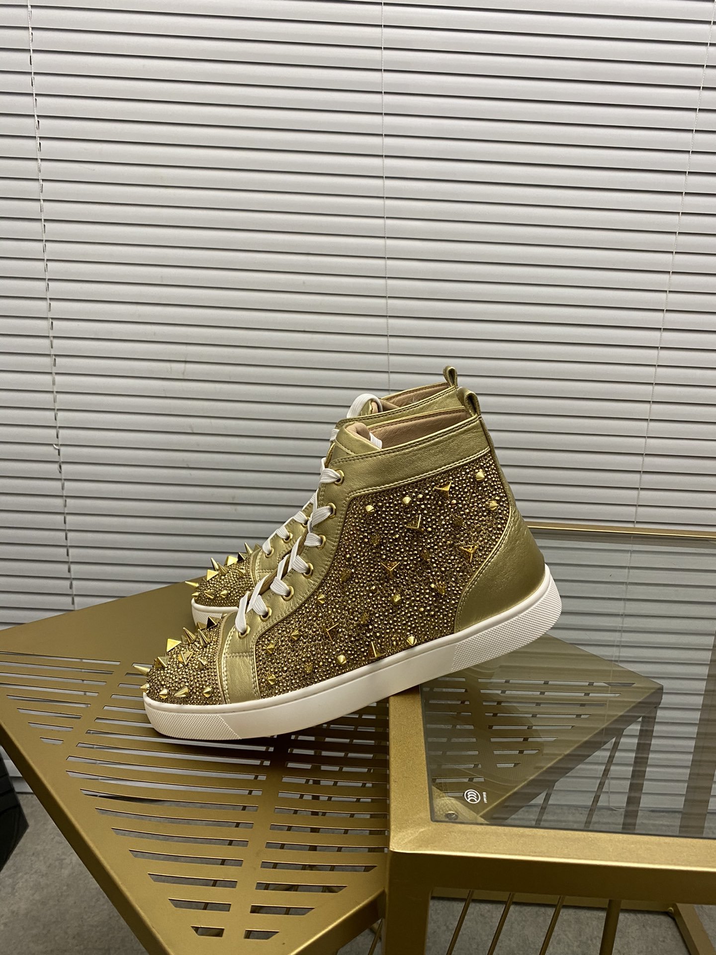 womens louboutin high tops