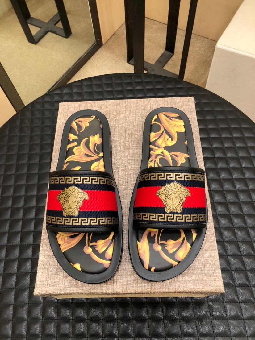 Versace Slippers For Men 970302 48.00 USD, Wholesale Replica Versace