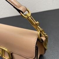 $105.00 USD Valentino AAA Quality Messenger Bags For Women #964844