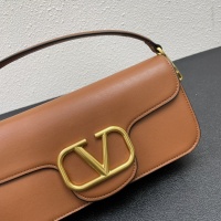 $105.00 USD Valentino AAA Quality Messenger Bags For Women #964848
