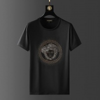 $64.00 USD Versace Tracksuits Short Sleeved For Men #966460