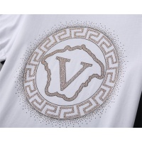$32.00 USD Versace T-Shirts Short Sleeved For Men #966500