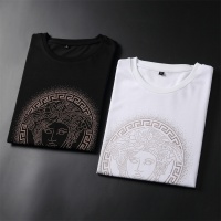 $32.00 USD Versace T-Shirts Short Sleeved For Men #966503