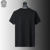$32.00 USD Versace T-Shirts Short Sleeved For Men #966505