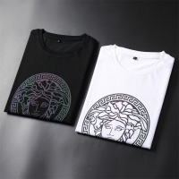 $32.00 USD Versace T-Shirts Short Sleeved For Men #966506