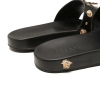 $64.00 USD Versace Slippers For Men #967111