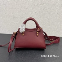 $118.00 USD Balenciaga AAA Quality Messenger Bags For Women #971650