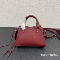 $118.00 USD Balenciaga AAA Quality Messenger Bags For Women #971651