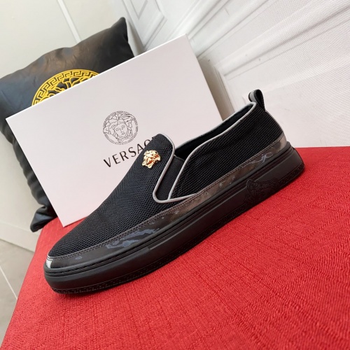 Replica Versace Casual Shoes For Men #973172 $68.00 USD for Wholesale