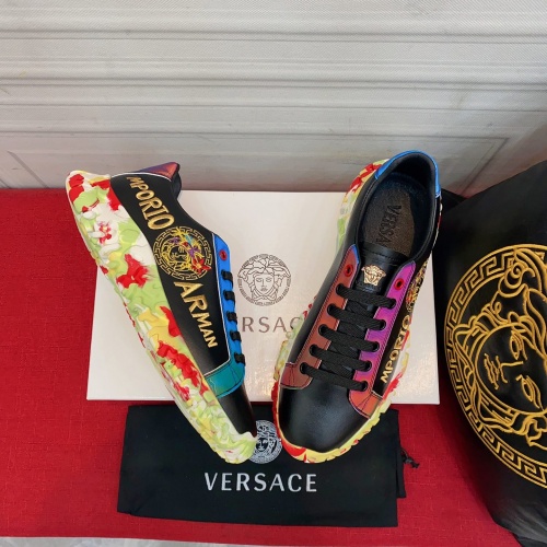 Versace Casual Shoes For Men #973195