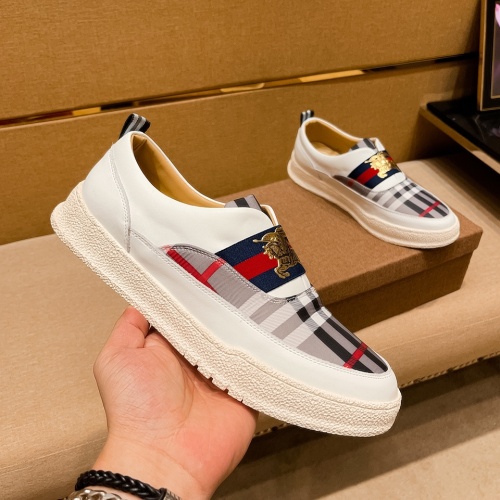 Replica Burberry Casual Shoes For Men #973395 $72.00 USD for Wholesale