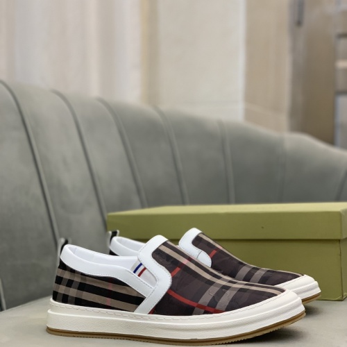 Replica Burberry Casual Shoes For Men #973400 $68.00 USD for Wholesale