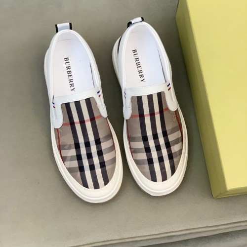 Burberry Casual Shoes For Men #973402 $68.00 USD, Wholesale Replica Burberry Casual Shoes