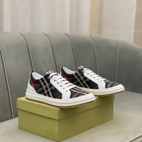 Replica Burberry Casual Shoes For Men #973403 $68.00 USD for Wholesale