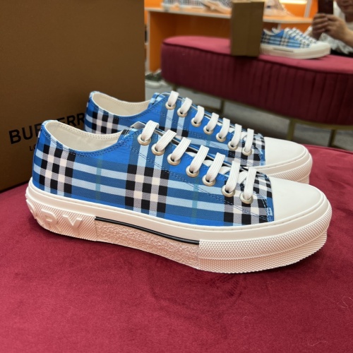 Replica Burberry Casual Shoes For Men #973648 $76.00 USD for Wholesale