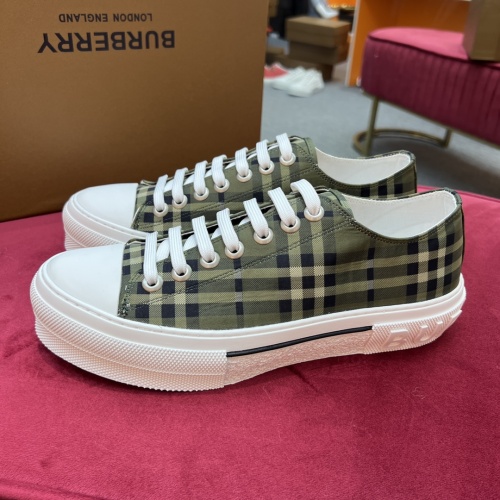 Burberry Casual Shoes For Men #973649 $76.00 USD, Wholesale Replica Burberry Casual Shoes
