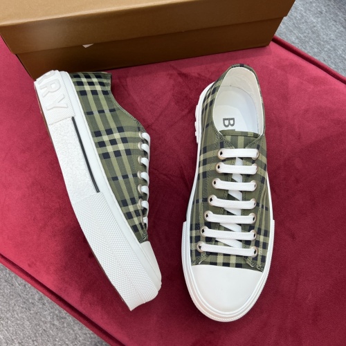 Replica Burberry Casual Shoes For Men #973649 $76.00 USD for Wholesale