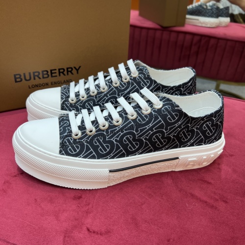Burberry Casual Shoes For Men #973659 $76.00 USD, Wholesale Replica Burberry Casual Shoes