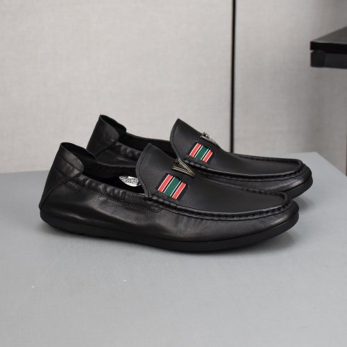 Replica Versace Casual Shoes For Men #973696 $88.00 USD for Wholesale