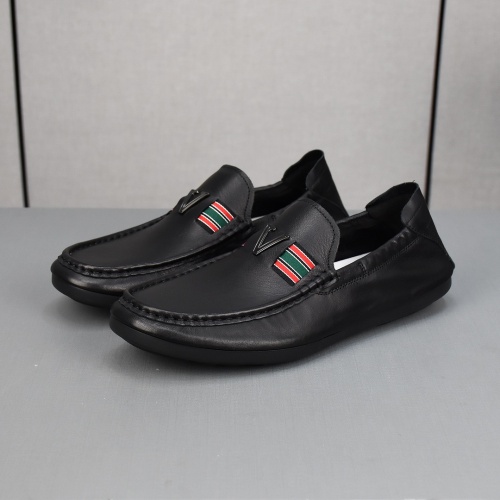 Replica Versace Casual Shoes For Men #973696 $88.00 USD for Wholesale