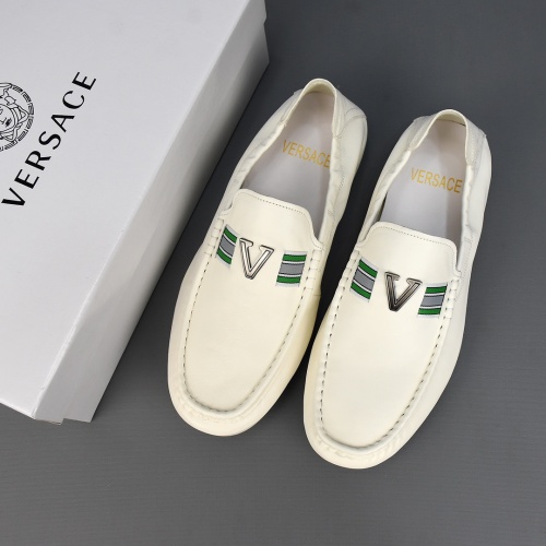 Versace Casual Shoes For Men #973697