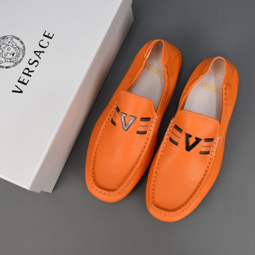 Versace Casual Shoes For Men #973699