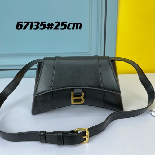 $96.00 USD Balenciaga AAA Quality Messenger Bags For Women #973793