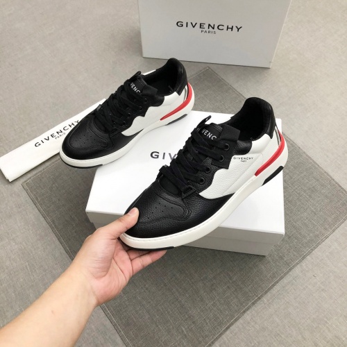 Givenchy Casual Shoes For Men #973921