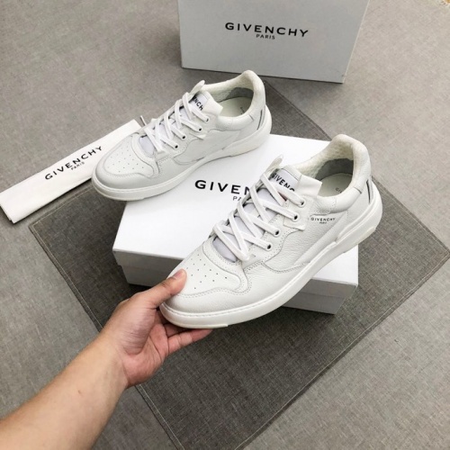 Givenchy Casual Shoes For Men #973924