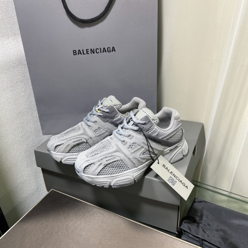 Balenciaga Fashion Shoes For Women #974031