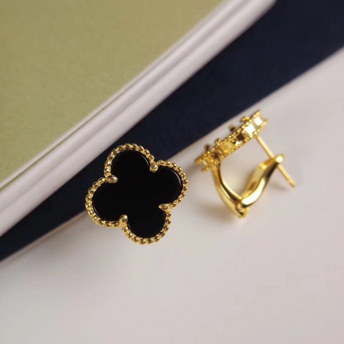 Van Cleef & Arpels Earrings For Women #974084