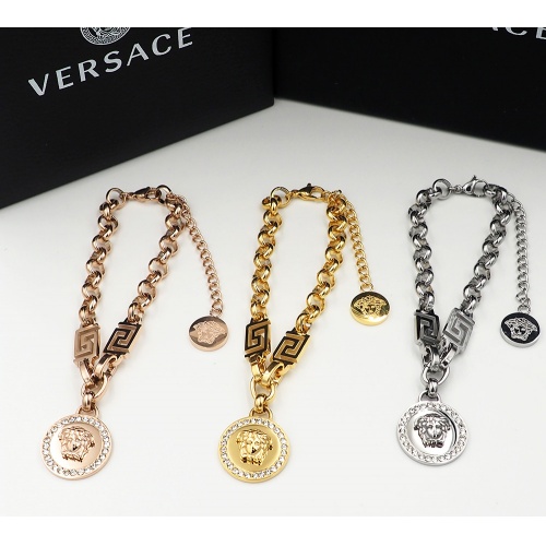 Replica Versace Bracelet #974109 $27.00 USD for Wholesale