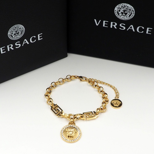 Replica Versace Bracelet #974110 $27.00 USD for Wholesale