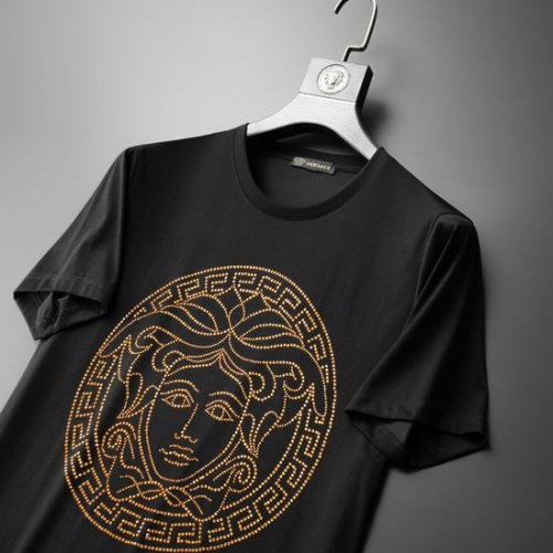 Replica Versace T-Shirts Short Sleeved For Men #974276 $36.00 USD for Wholesale